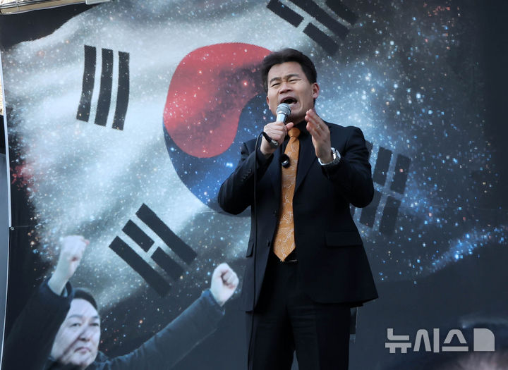 경찰, 27일 전한길 피의자 신분 재소환…'이준석 부정선거 당선' 조사