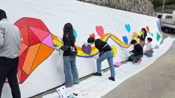 [서울=뉴시스] 키움증권 사회봉사단 '키움과나눔'이 봉사활동을 진행하고 있다. (사진제공=키움증권) 2026.02.20. photo@newsis.com *재판매 및 DB 금지
