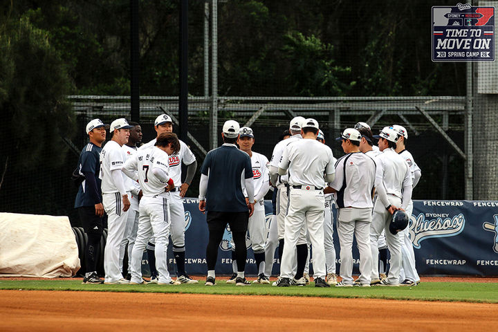[서울=뉴시스] 두산 베어스의 호주 시드니 전지훈련(사진=두산 베어스 제공) *재판매 및 DB 금지