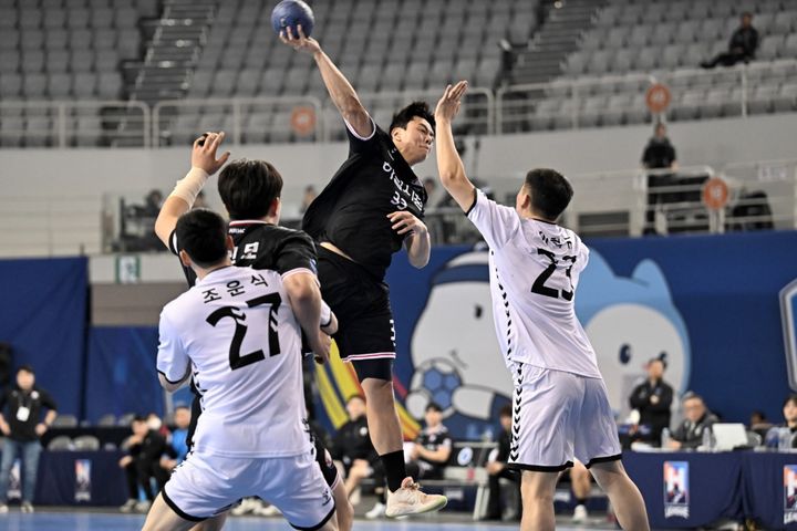 [서울=뉴시스] 핸드볼 하남시청의 김재순. (사진=한국핸드볼연맹 제공) *재판매 및 DB 금지