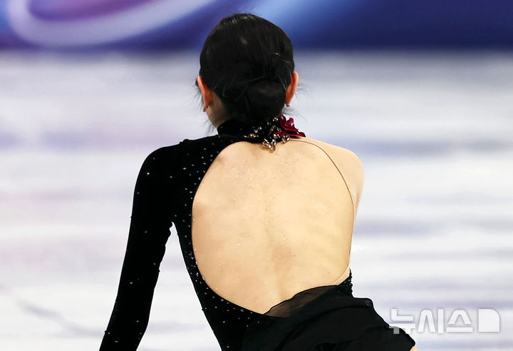 [밀라노=뉴시스] 김근수 기자 = 피겨스케이팅 이해인이 19일(현지 시간) 이탈리아 밀라노 아이스스케이팅 아레나에서 열린 2026 밀라노·코르티나 담페초 동계올림픽 피겨스케이팅 여자 싱글 프리프로그램에서 마무리 연기를 하고 있다. 2026.02.20. ks@newsis.com