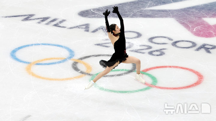 [밀라노=뉴시스] 박주성 기자 = 19일 (현지 시간) 이탈리아 밀라노 아이스 스케이팅 아레나 경기장에서 열린 2026 밀라노·코르티나담페초 동계올림픽 피겨 스케이팅 여자 싱글 프리 프로그램에서 이해인이 경기를 하고 있다. 2026.02.20. park7691@newsis.com