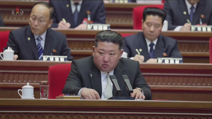 [서울=뉴시스] 북한 조선중앙TV는 김정은 국무위원장이 지난 19일 평양에서 열린 조선노동당 제9차 대회에 참석했다고 20일 보도했다. (사진=조선중앙TV 캡처) 2026.02.20. photo@newsis.com *재판매 및 DB 금지