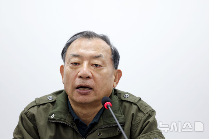 [서울=뉴시스] 김진아 기자 = 이정현 공천관리위원장이 20일 서울 여의도 국민의힘 중앙당사에서 열린 제9회 전국동시지방선거 중앙당 공천관리위원회 제1차 회의에서 발언하고 있다. 2026.02.20. bluesoda@newsis.com