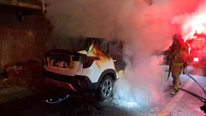  *재판매 및 DB 금지