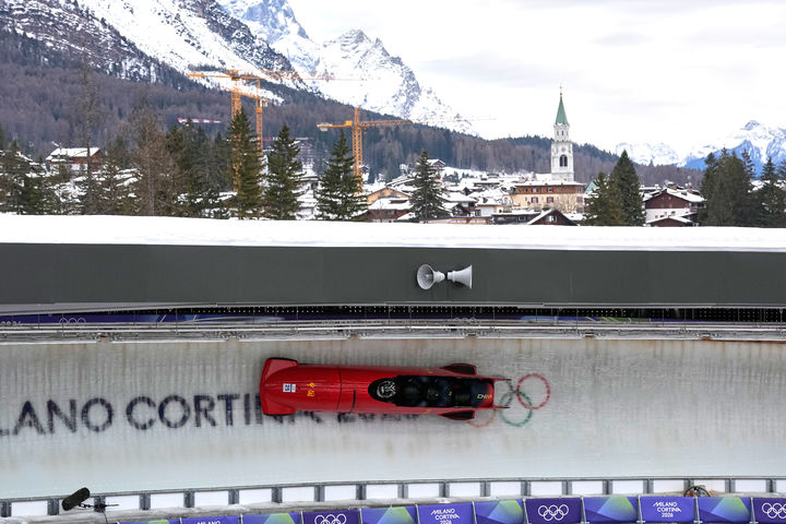 [코르티나담페초=AP/뉴시스] 2026 밀라노·코르티나담페초 동계올림픽을 위해 보스코 디 론코 숲을 벤 뒤 건설된 코르티나 슬라이딩 센터. 2026.02.22.