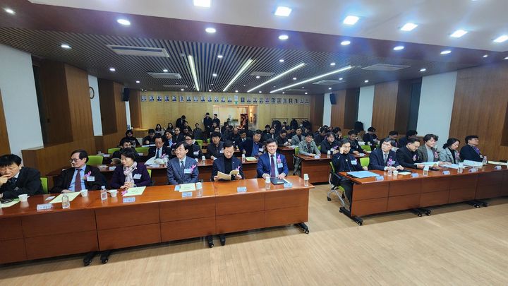 [대구=뉴시스] 대구 동구의사회가 대구시의사회관에서 제46회 정기총회를 열고 관리급여 제도 중단 촉구 방안을 논의했다. (사진=대구 동구의사회 제공) 2026.02.22. photo@newsis.com *재판매 및 DB 금지