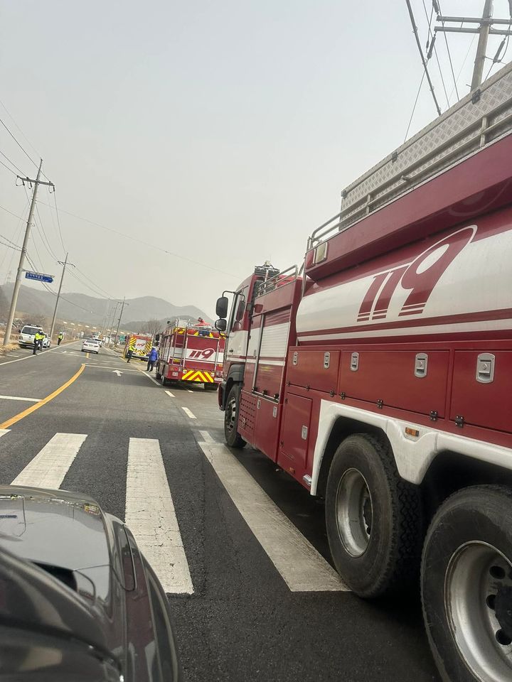 예산 산불, 헬기 21대 투입 강풍 속 잔불 제거작업 돌입(종합)