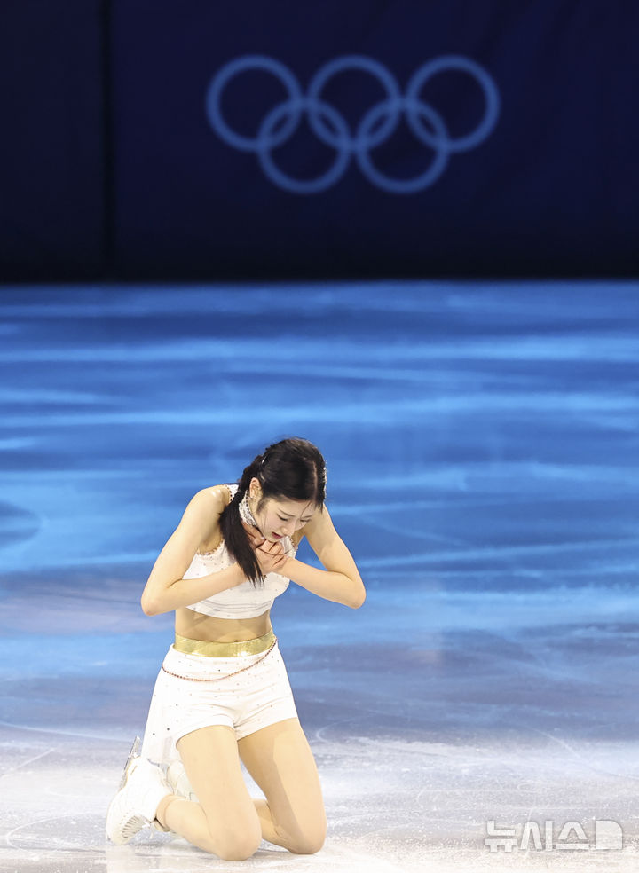 [밀라노=뉴시스] 김근수 기자 = 피겨스케이팅 이해인이 21일(현지 시간) 이탈리아 밀라노 아이스 스케이팅 아레나에서 열린 피겨스케이팅 갈라쇼에서 연기를 펼치고 있다. 2026.02.22. ks@newsis.com