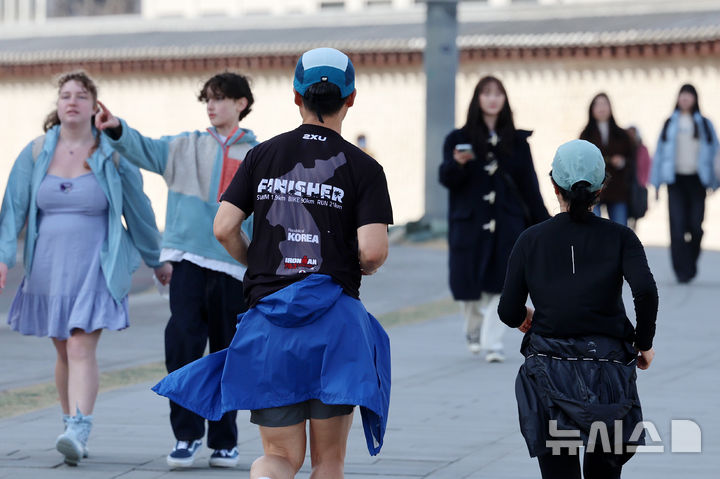 맑고 포근한 주말…전북은 낮 16~18도까지 올라