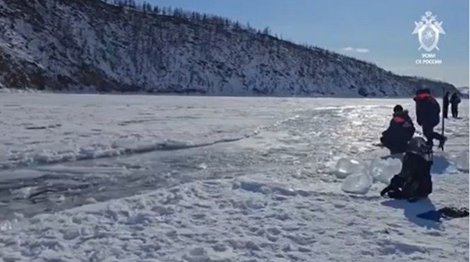 바이칼 호수 빙판 깨지며 미니버스 침몰…中 관광객 7명 사망에 러 "깊은 애도"