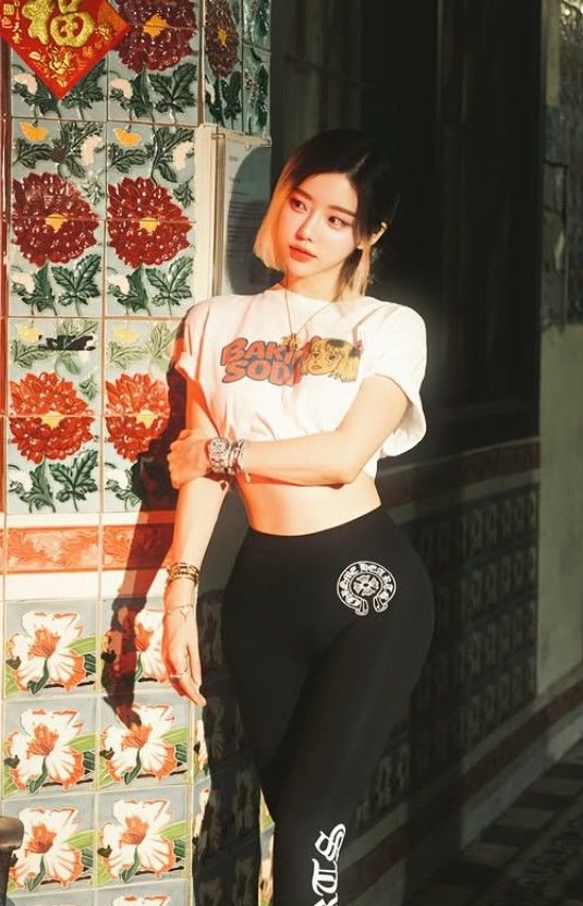 [서울=뉴시스] DJ 소다(본명 황소희)가 자신의 20대를 함께 보낸 절친한 지인의 부고를 전하며 비통한 심정을 드러냈다. (사진=인스타그램 캡처) 2026.02.23. photo@newsis.com *재판매 및 DB 금지