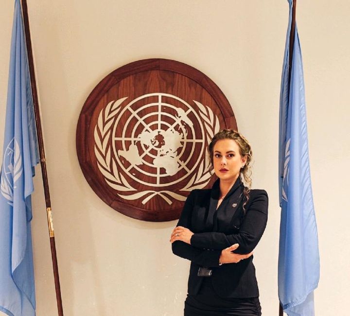 "날 잡아봐요, 베이비"…FBI 요원에 취중 문자 보낸 여성 구속