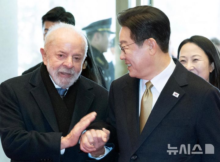 한-브라질, 수교 67년만 '전략적 동반자 관계' 격상…경제·미래산업 협력 로드맵 채택(종합)