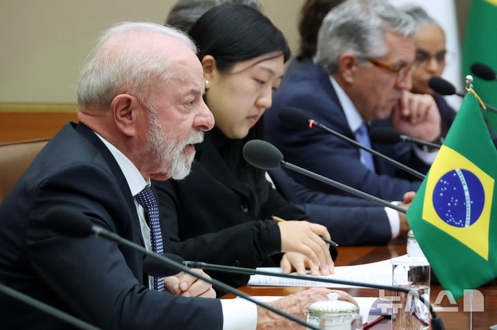 [서울=뉴시스] 최동준 기자 = 브라질 루이스 이나시우 룰라 다 시우바 대통령이 23일 청와대에서 열린 이재명 대통령과 한-브라질 확대 정상회담에서 발언하고 있다. 2026.02.23. photocdj@newsis.com