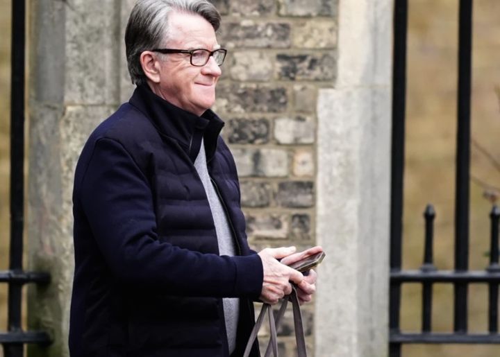 英 경찰, 맨델슨 전 주미 대사 엡스타인 파일 관련 체포