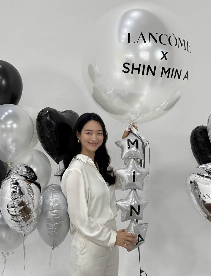 [서울=뉴시스] 배우 신민아. (사진=신민아 인스타그램 캡처) 2026.02.24. photo@newsis.com *재판매 및 DB 금지