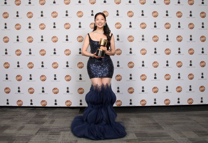 [서울=뉴시스] 미국 '제53회 애니 어워즈(Annie Awards)'에서 최우수 성우 연기상(Best Voice Acting)을 수상한 아덴 조(Arden Cho). (사진 = 웨이브 나인 제공) 2026.02.24. photo@newsis.com *재판매 및 DB 금지