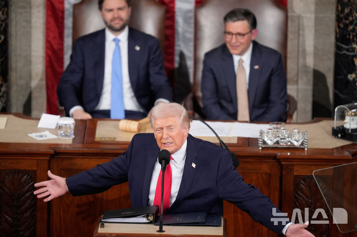 이란, "미군기지 위협 미사일 개발" 트럼프 주장 반박