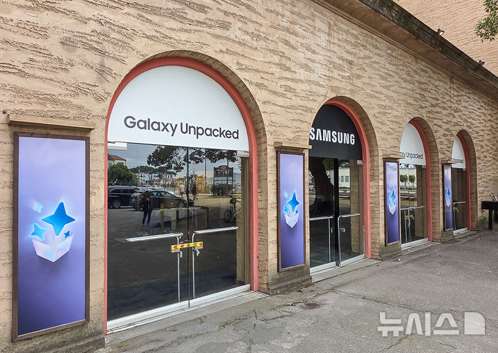 [샌프란시스코=뉴시스]갤럭시 언팩 2026 개최를 하루 앞둔 24일(현지시각) 미국 샌프란시스코 '팰리스 오브 파인 아트'의 모습. (사진=삼성전자 제공)