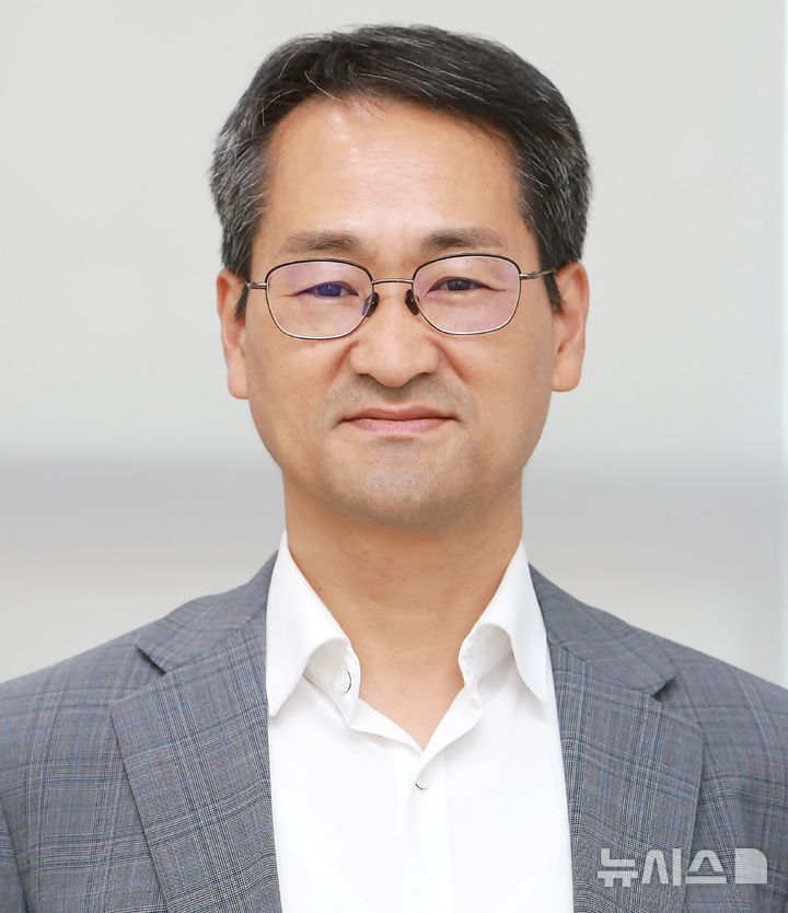 [창원=뉴시스]25일 부임한 박일웅 제39대 경남도 행정부지사.(사진=경남도 제공) 2026.02.25. photo@newsis.com