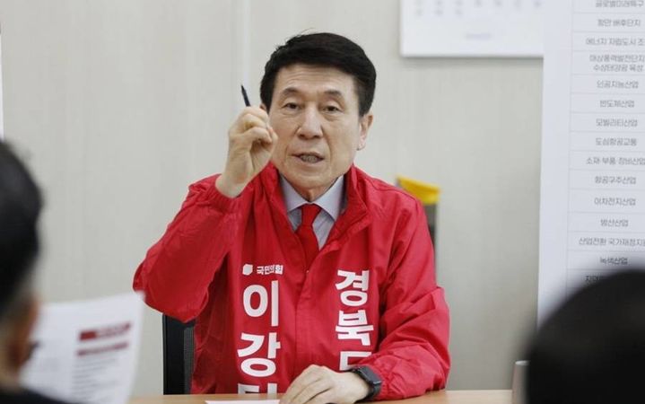 이강덕 경북도지사 예비후보, 25일 경산시청 기자회견 *재판매 및 DB 금지