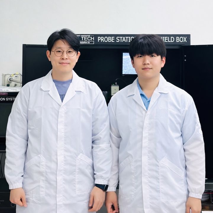 [서울=뉴시스] 명지대 반도체공학부 정재훈 학생이 제1저자로 국제 SCI급 학술지 'CAP'에 논문을 게재했다. (사진=명지대 제공) 2026.02.25. photo@newsis.com *재판매 및 DB 금지