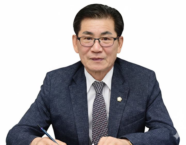 [서울=뉴시스]서울 동대문구의회 이태인 의장. (사진=동대문구의회 공식홈페이지 캡처) 2025.02.25. photo@newsis.com *재판매 및 DB 금지