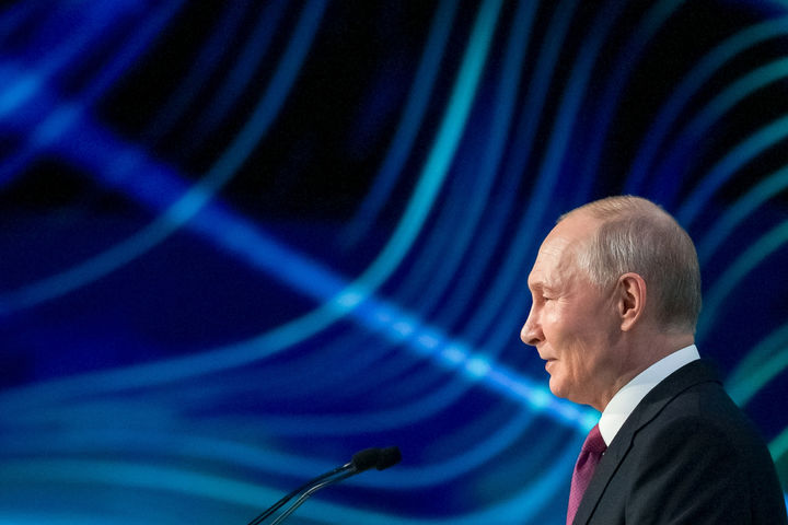 푸틴-UAE 대통령 긴급 통화…"이란 공습은 국제법 위반" 휴전 촉구