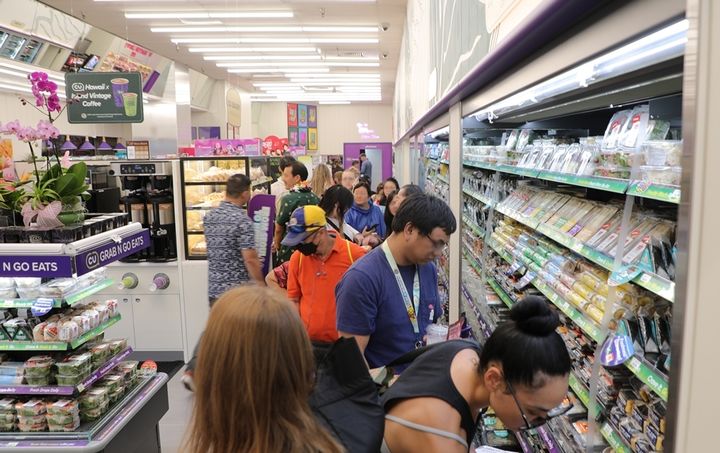 [서울=뉴시스] 'CU 다운타운점'(사진=BGF리테일 제공) *재판매 및 DB 금지