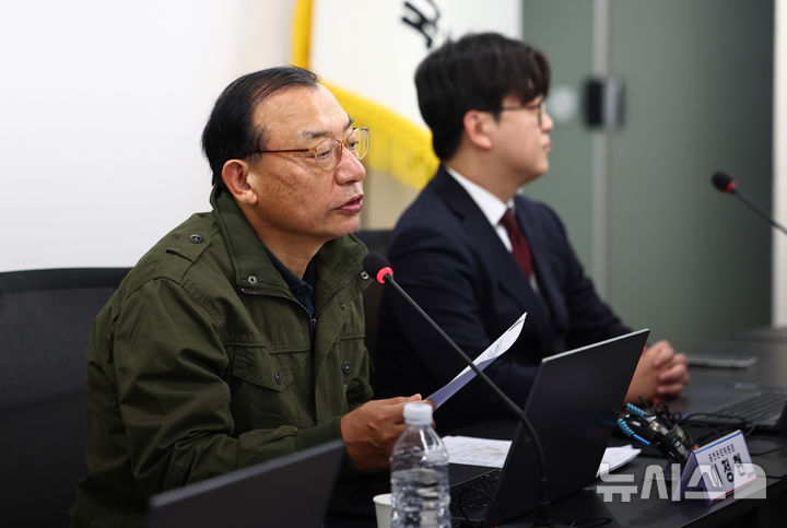 [서울=뉴시스] 김명년 기자 = 이정현 국민의힘 공천관리위원장이 26일 오후 서울 여의도 중앙당사에서 열린 제9회 전국동시지방선거 중앙당 공관위 3차 회의에서 발언하고 있다. 2026.02.26. kmn@newsis.com