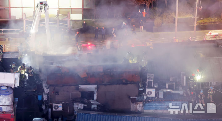 서울 북창동 먹자골목 건물서 화재…3시간30분 만에 완진(종합2보)