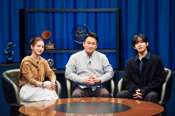 [서울=뉴시스]초아(왼쪽부터), 서경석, 허성범 '지적인 잡담'(사진=SBS 제공) 2026.02.27. photo@newsis.com *재판매 및 DB 금지