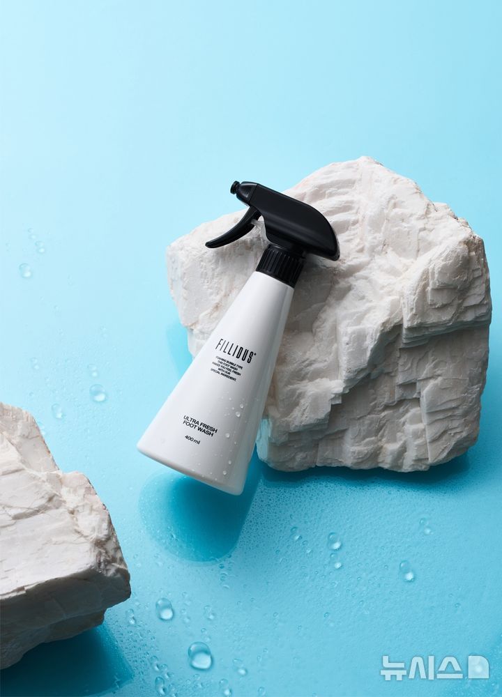 [서울=뉴시스] 동아제약이 간편하게 발을 씻을 수 있는 '필리더스 프레시 풋워시'를 리뉴얼해 출시했다. (사진=동아제약 제공) 2026.03.02. photo@newsis.com