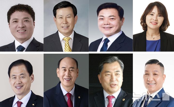 [동두천=뉴시스] 첫번째줄 왼쪽부터 더불어민주당 박태희 전 경기도의원, 소원영 전 시의원, 이인규 경기도의원, 정계숙 전 시의원. 두번째줄 왼쪽부터 국민의힘 김승호 동두천시의회 의장, 박형덕 동두천시장, 홍석우 전 경기도의원, 조국혁신당 유광혁 동두천·양주·연천 지역위원장. (사진=정당별 가나다순) photo@newsis.com 