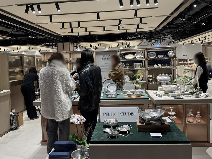 [서울=뉴시스] 펠트로스튜디오 팝업스토어 사진 (사진=신세계백화점제공) 2026.02.26. photo@newsis.com *재판매 및 DB 금지 *재판매 및 DB 금지