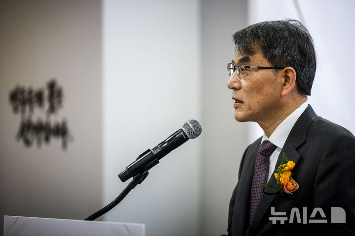 [과천=뉴시스] 정병혁 기자 = 노태악 중앙선거관리위원장이 27일 경기 과천시 중앙선거관리위원회에서 열린 제9회 전국동시지방선거 선거종합상황실 개소식에서 인사말을 하고 있다. 2026.02.27. jhope@newsis.com