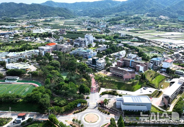 [거창=뉴시스]경남도립거창대학 전경. 3월1일부터 국립창원대학교 거창캠퍼스로 새롭게 출발한다.(사진=경남도 제공)2026.02.28. photo@newsis.com