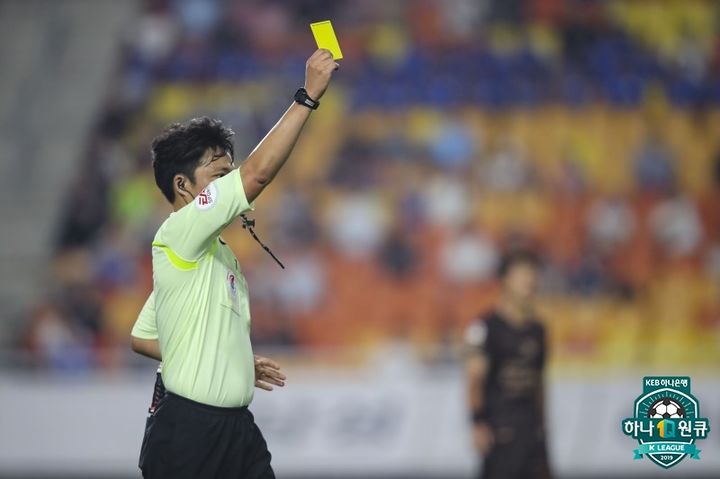 [서울=뉴시스] 이동준 심판. (사진=한국프로축구연맹 제공) *재판매 및 DB 금지