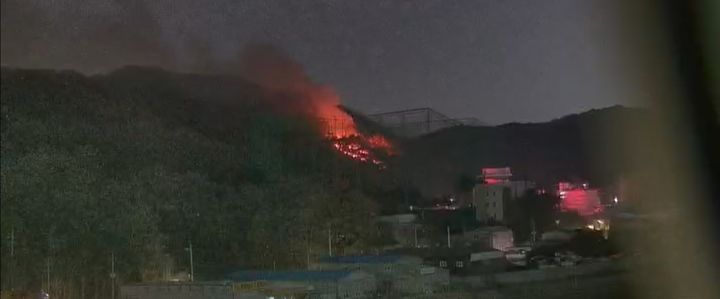 충남 아산서 산불, 인명피해 없어…1시간만에 완전 진화