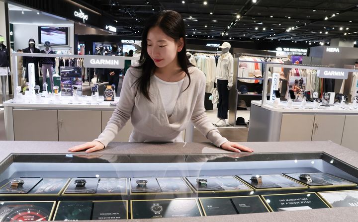 [대구=뉴시스] 대구 신세계백화점은 6층 본매장에 글로벌 GPS·웨어러블 전문 브랜드 가민이 신규 오픈했다. (사진=대구 신세계백화점 제공) 2026.03.01. photo@newsis.com *재판매 및 DB 금지