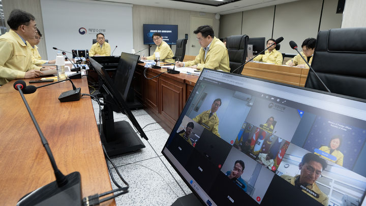 해수장관 대행 "중동 인근 해역 모니터링…우리 선박 피해無"