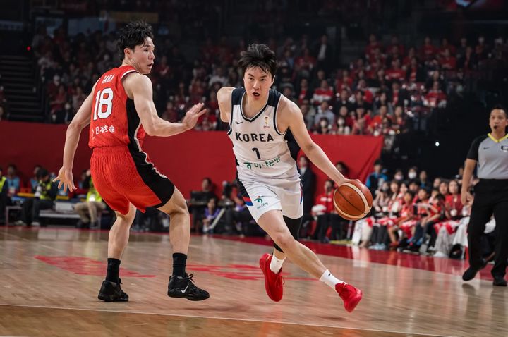 [서울=뉴시스] 한국 남자 농구 대표팀의 이현중. (사진=FIBA 홈페이지 캡처) 2026.03.01. photo@newsis.com *재판매 및 DB 금지