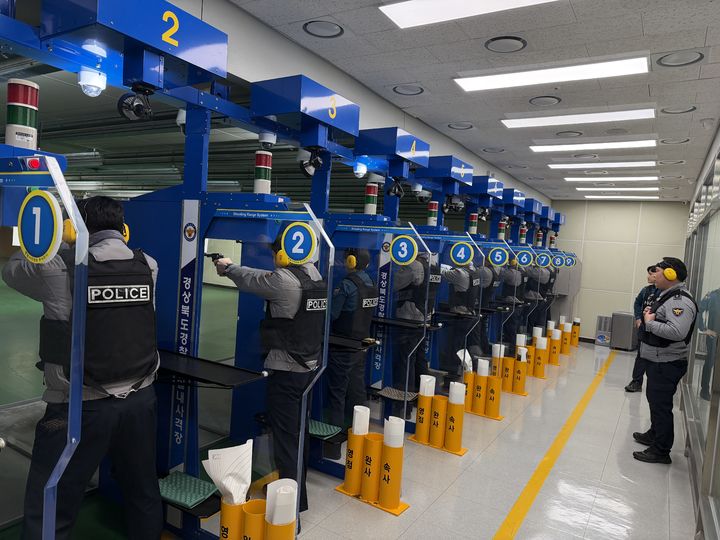  *재판매 및 DB 금지