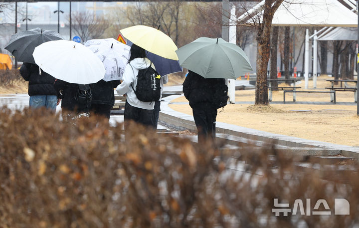 울산 낮까지 비 '5~10㎜', 고지대 1㎝ 미만 눈…아침 4도