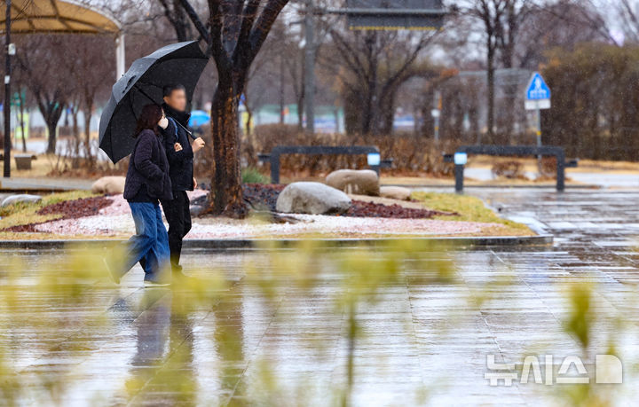 일교차 큰 충남권, 대체로 흐리고 비…5~10㎜