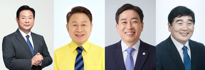 [구리=뉴시스] 사진 왼쪽부터 신동화 구리시의회 의장, 안승남 전 구리시장, 권봉수 구리시의원, 김형수 전 구리시의원. *재판매 및 DB 금지 *재판매 및 DB 금지