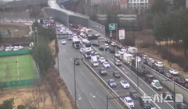 [의정부=뉴시스] 민락지하차도 교통체증 모습. (사진=도시교통정보센터 캡처) 2026.03.03 photo@newsis.com