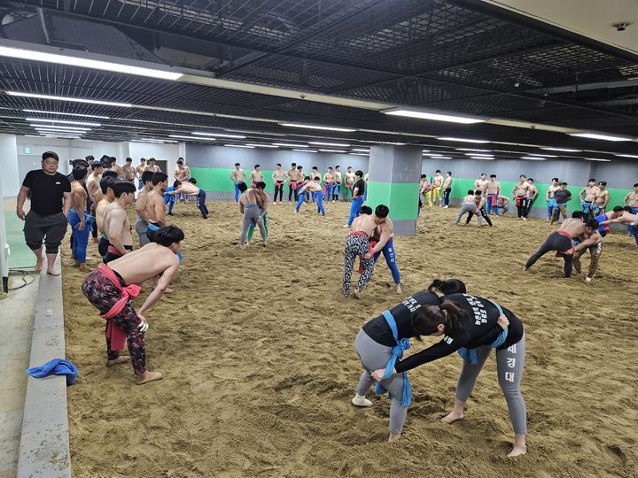 서귀포 동계전지훈련, 1만 6천 명 방문…관광 활성화 기여 - 스포츠 news from 뉴시스