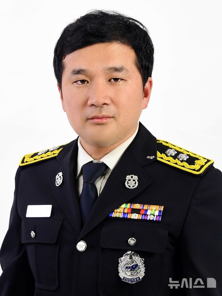 [고양=뉴시스] 성치인 소방경. (사진=경기도북부소방재난본부 제공) 2026.03.03 photo@newsis.com